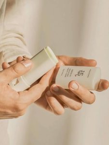 ضد آفتاب استیکی بیوتی اف جوسئون | Beauty of Joseon Sunscreen Stick SPF50+ - Image 3
