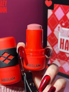 رژگونه استیکی هارلی کوئین شیگلم - تصویر