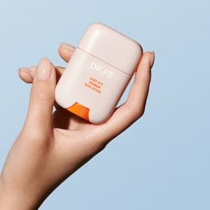ضد آفتاب استیکی دکتر اف فایو - تصویر