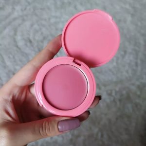 رژگونه کرمی بیولیس وارم ایت