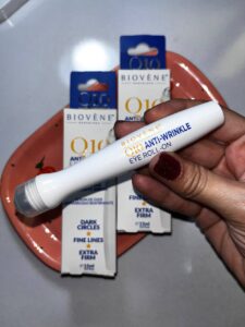 رولر دور چشم ضد چروک و سفتکننده بایوون Q10 | Biovene Q10 Anti-Wrinkle and Firming Eye Roller - Image 3